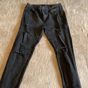 Black skinny jeans